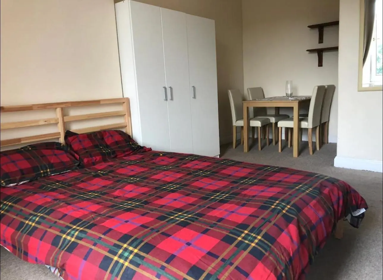 Cosy, Large Double Room In A Shared Flat Edinburgh